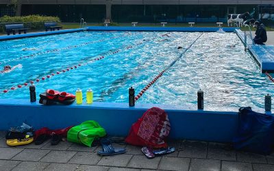 Voorzichtige herstart zwemtraining